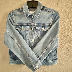 Old Navy Girls Classic Blue Jean Jacket
Size 10-12